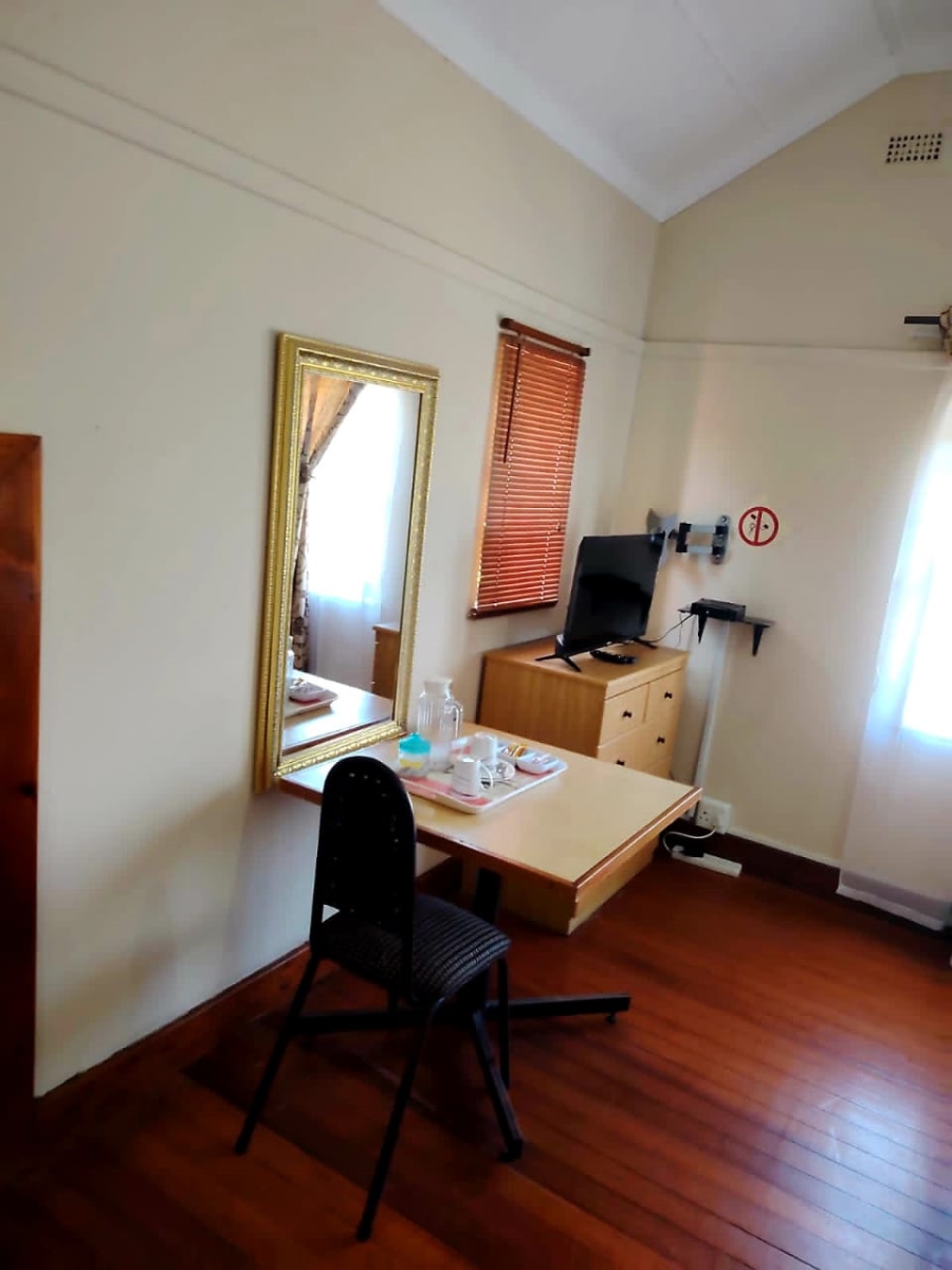 10 Bedroom Property for Sale in Cambridge Eastern Cape